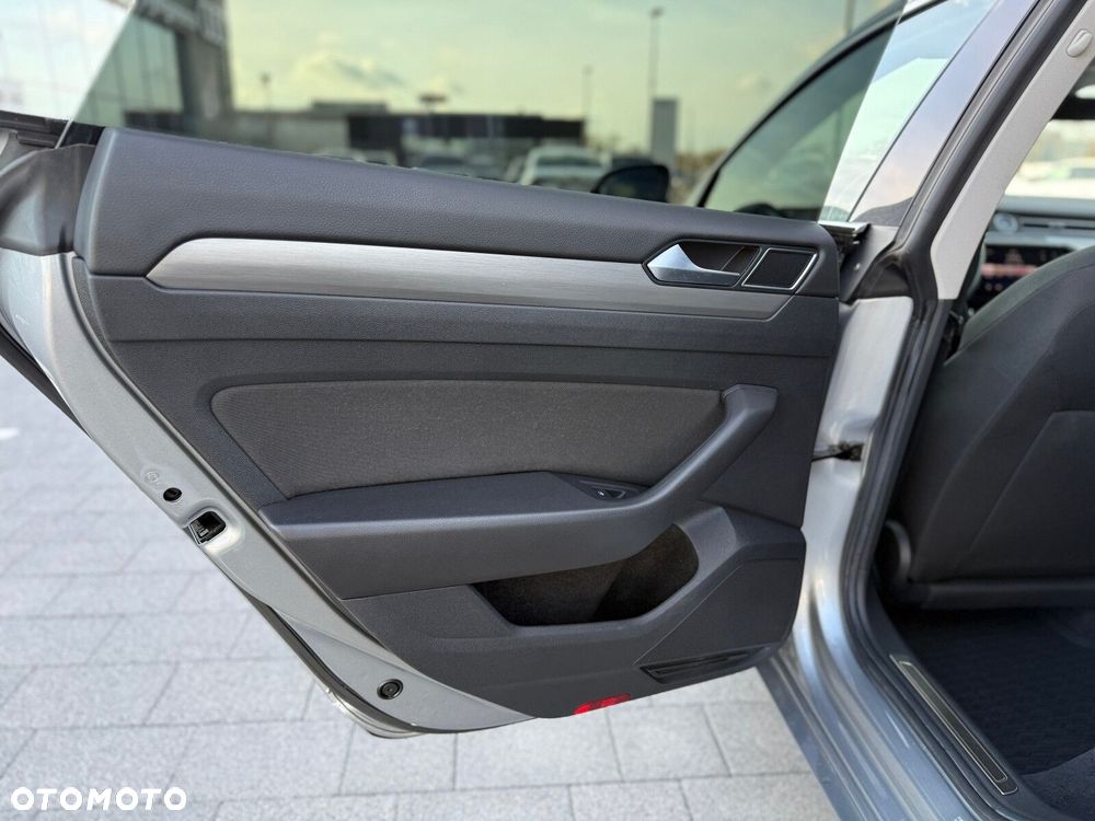 Volkswagen Arteon 1.5 TSI ACT Evo Essence DSG - 9