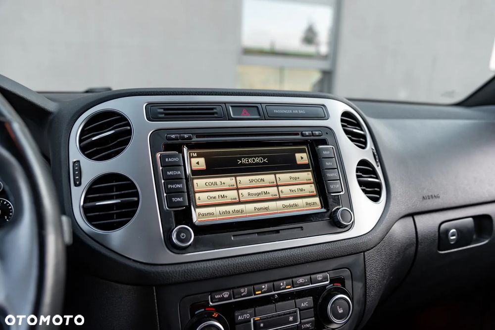 Volkswagen Tiguan 2.0 TSI 4Motion DSG Lounge Sport & Style - 31