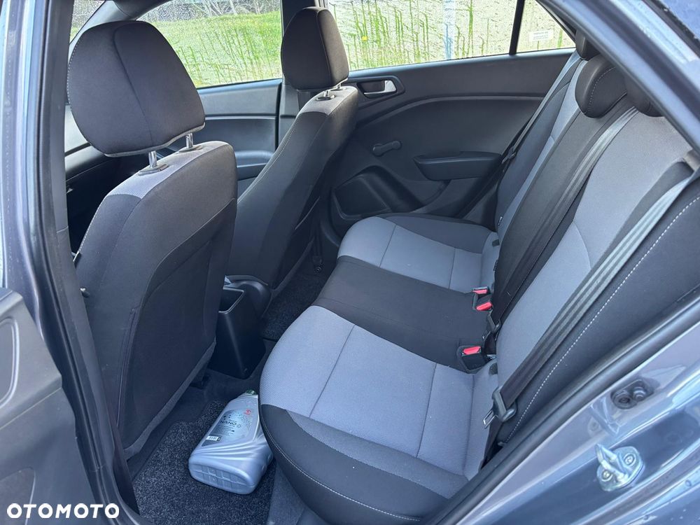 Hyundai i20 1.2 GO - 11