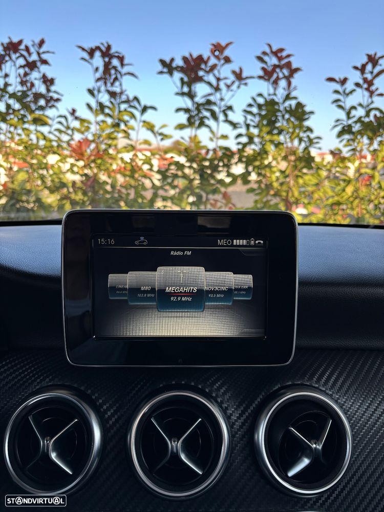 Mercedes-Benz A 180 d AMG Line - 15