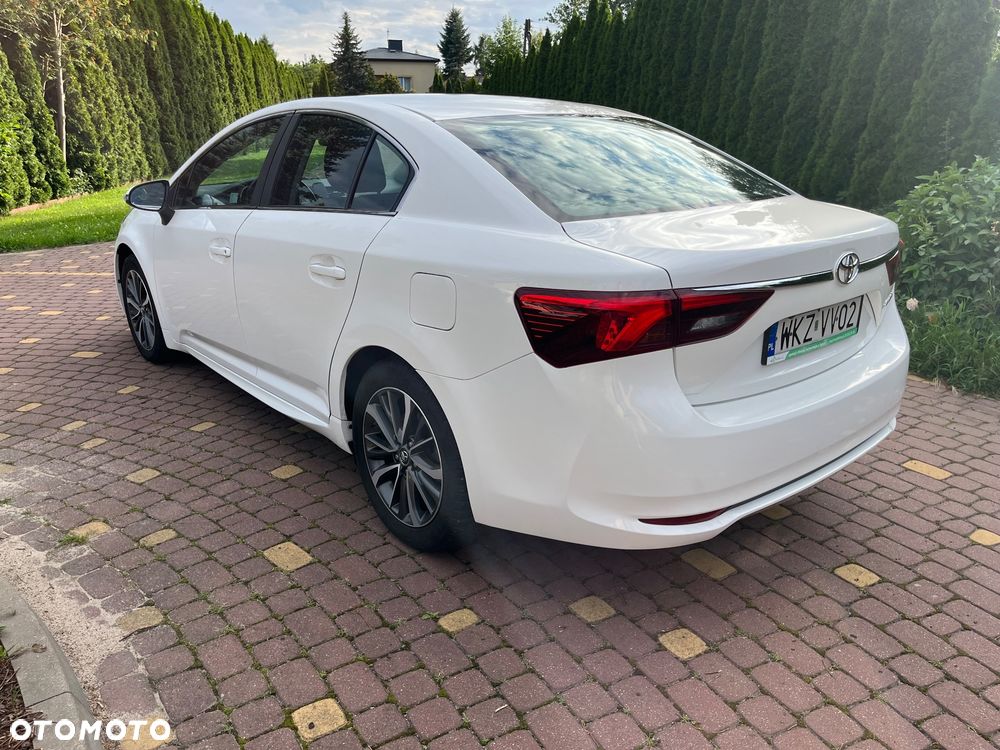 Toyota Avensis 2.0 D-4D Premium - 5