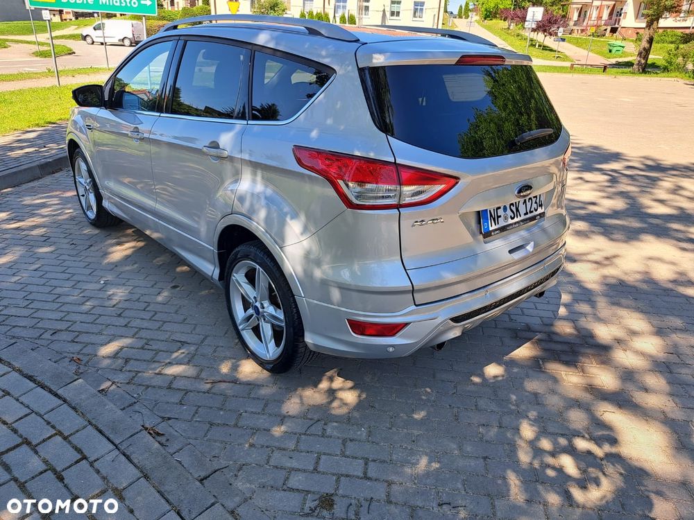 Ford Kuga 1.5 EcoBoost 2x4 Titanium - 2