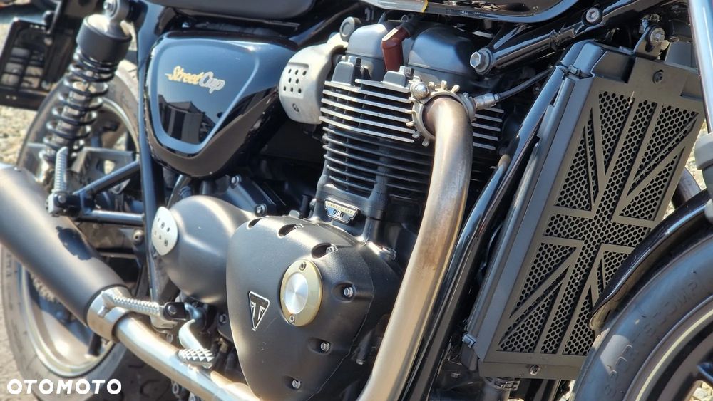 Triumph Speed Twin - 18