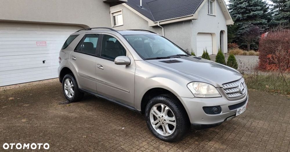 Mercedes-Benz ML - 26