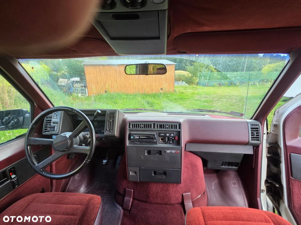 Chevrolet Astro - 7