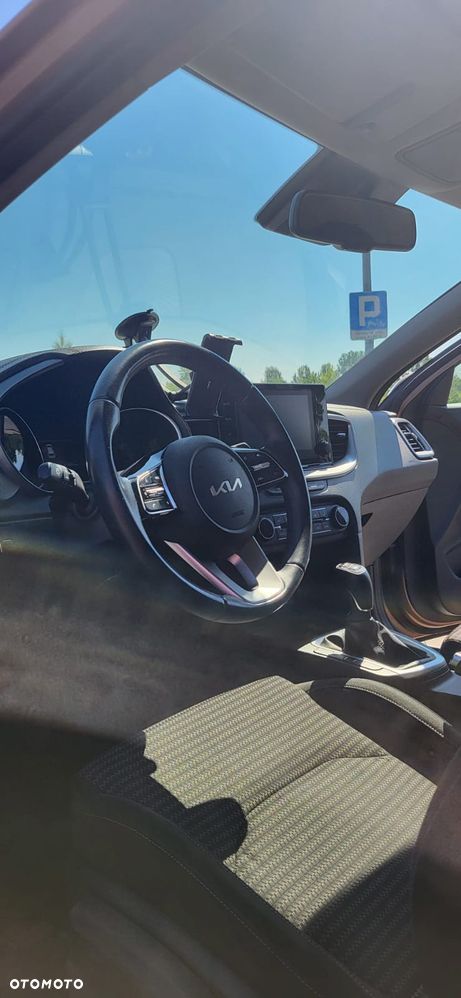 Kia Ceed 1.5 T-GDI M - 11