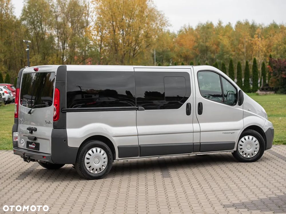Renault Trafic - 11