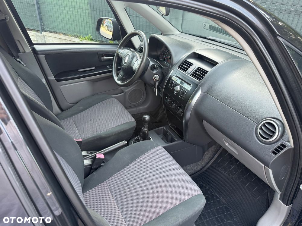 Suzuki SX4 - 14