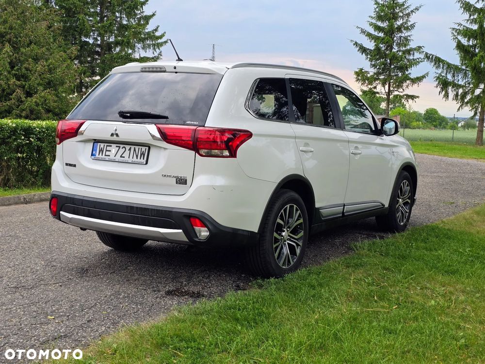 Mitsubishi Outlander 2.2 DID Intense + 4WD - 5