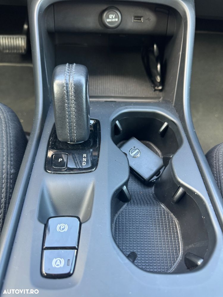 Volvo XC 40 D3 Momentum Pro - 11