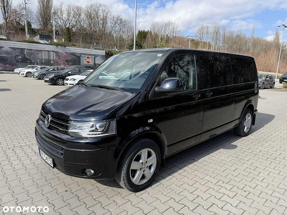 Volkswagen Caravelle - 1