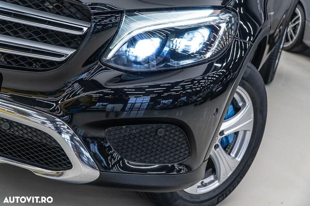Mercedes-Benz GLC 350 e 4MATIC - 35