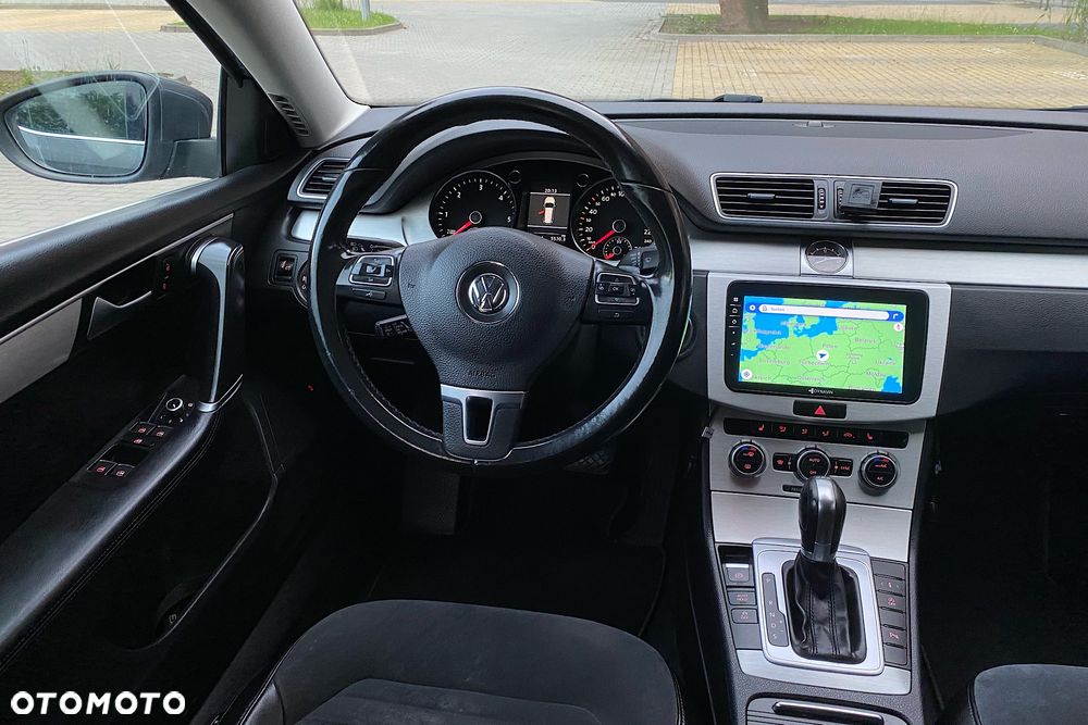 Volkswagen Passat 2.0 TDI DSG BlueMotion Technology Highline - 28