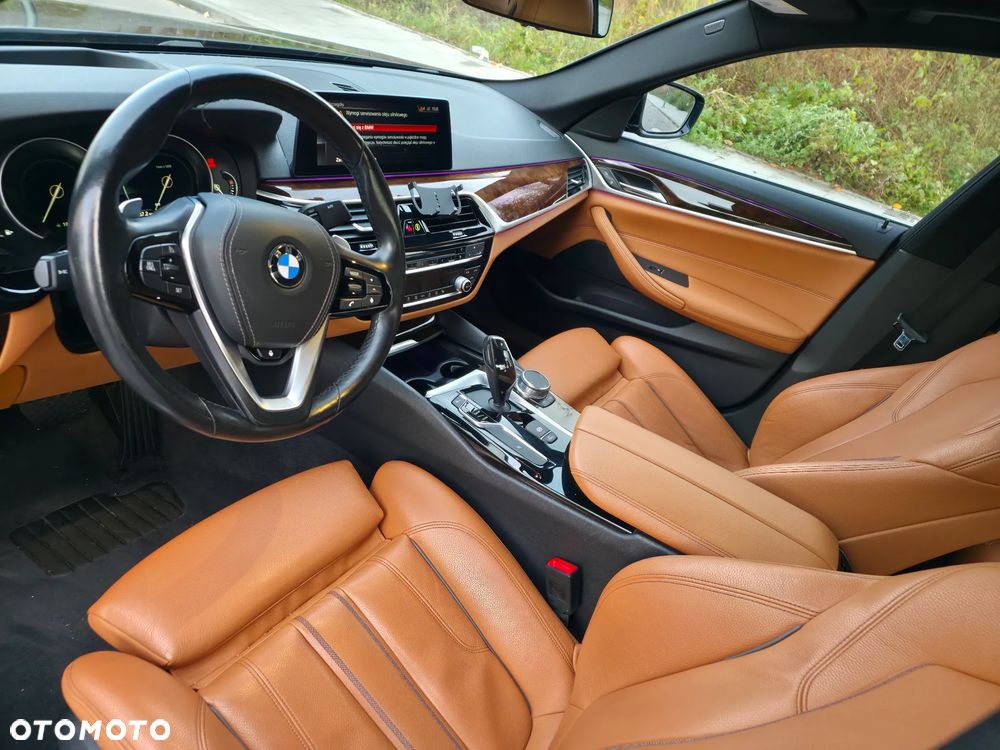 BMW Seria 5 ver-530i-xdrive - 10