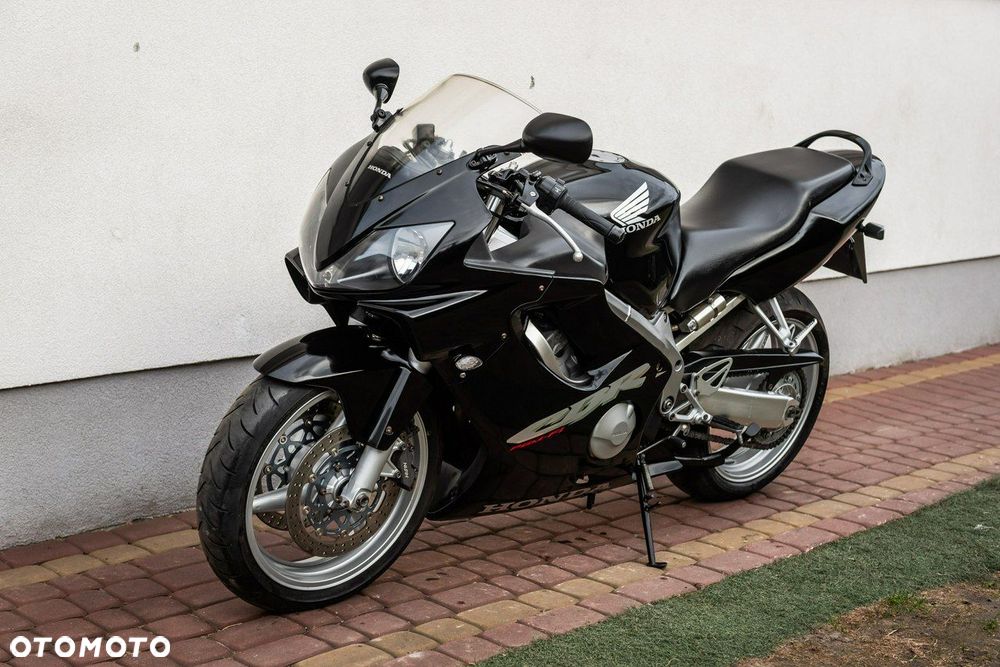 Honda CBR - 8