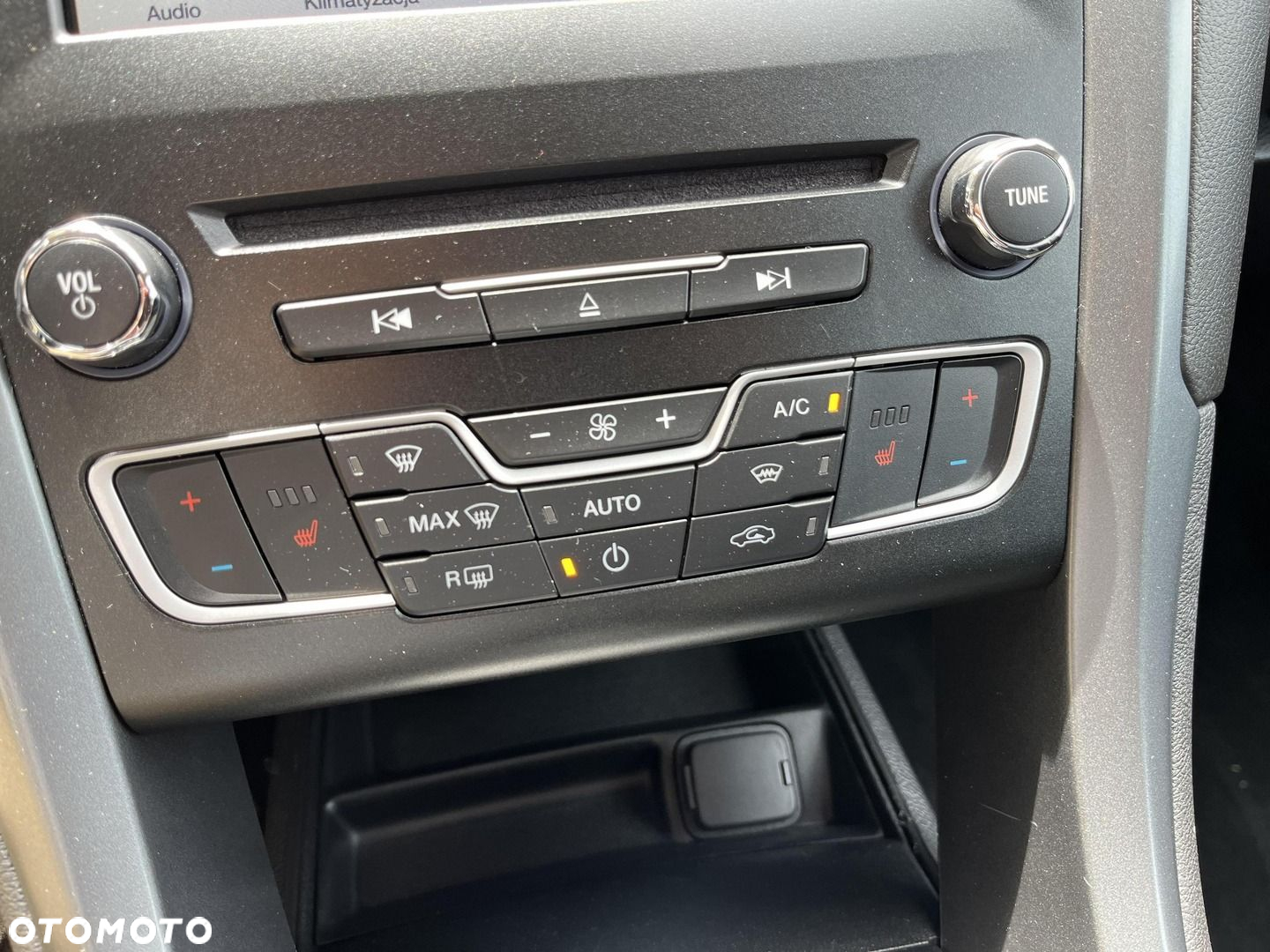 Ford Mondeo 1.5 EcoBoost Titanium - 23