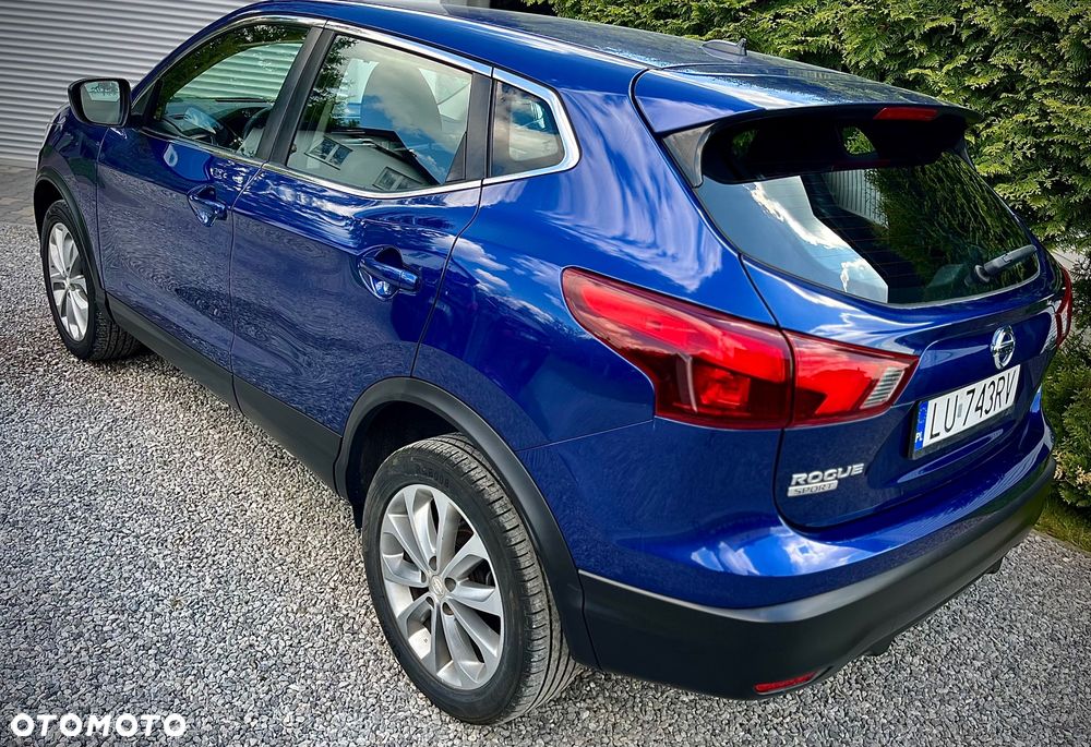 Nissan Rogue - 2