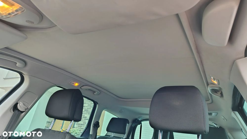 Peugeot 308 120 VTi Family - 18