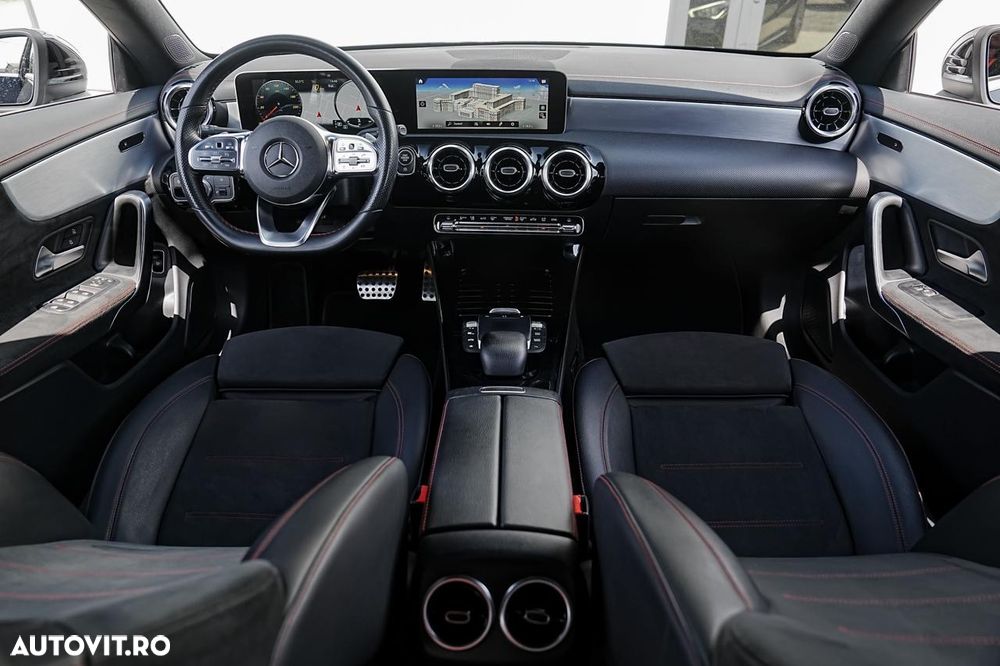 Mercedes-Benz CLA 180 7G-DCT AMG Line - 7