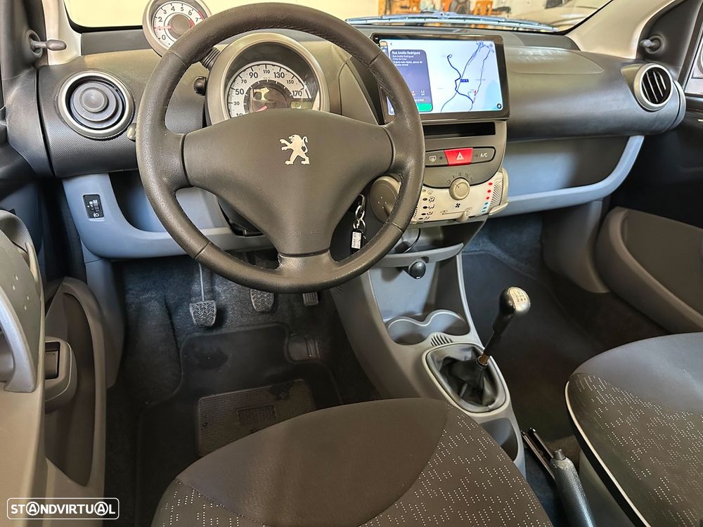 Peugeot 107 1.0 Urban - 16