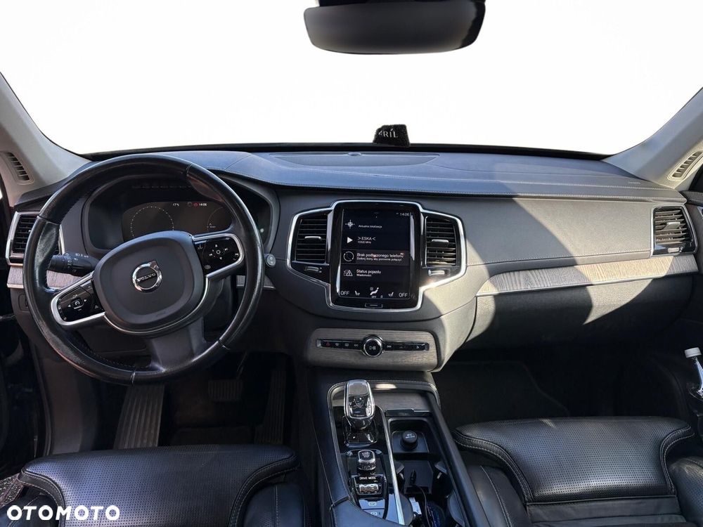 Volvo XC 90 - 7