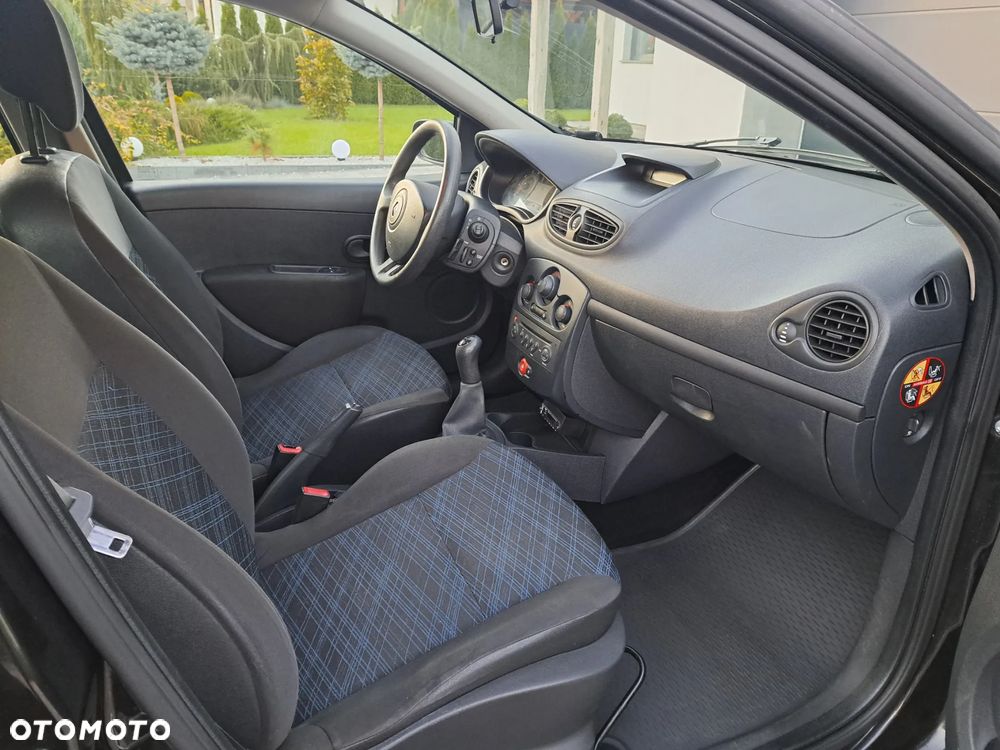 Renault Clio - 7