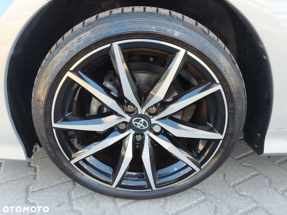 Toyota Corolla 1.8 Hybrid GR Sport Dynamic - 16