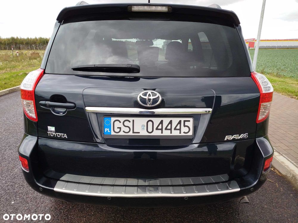 Toyota RAV4 - 2