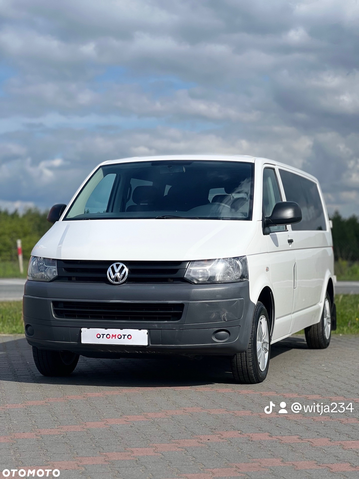 Volkswagen Caravelle BiTDI L1 Comfortline - 3