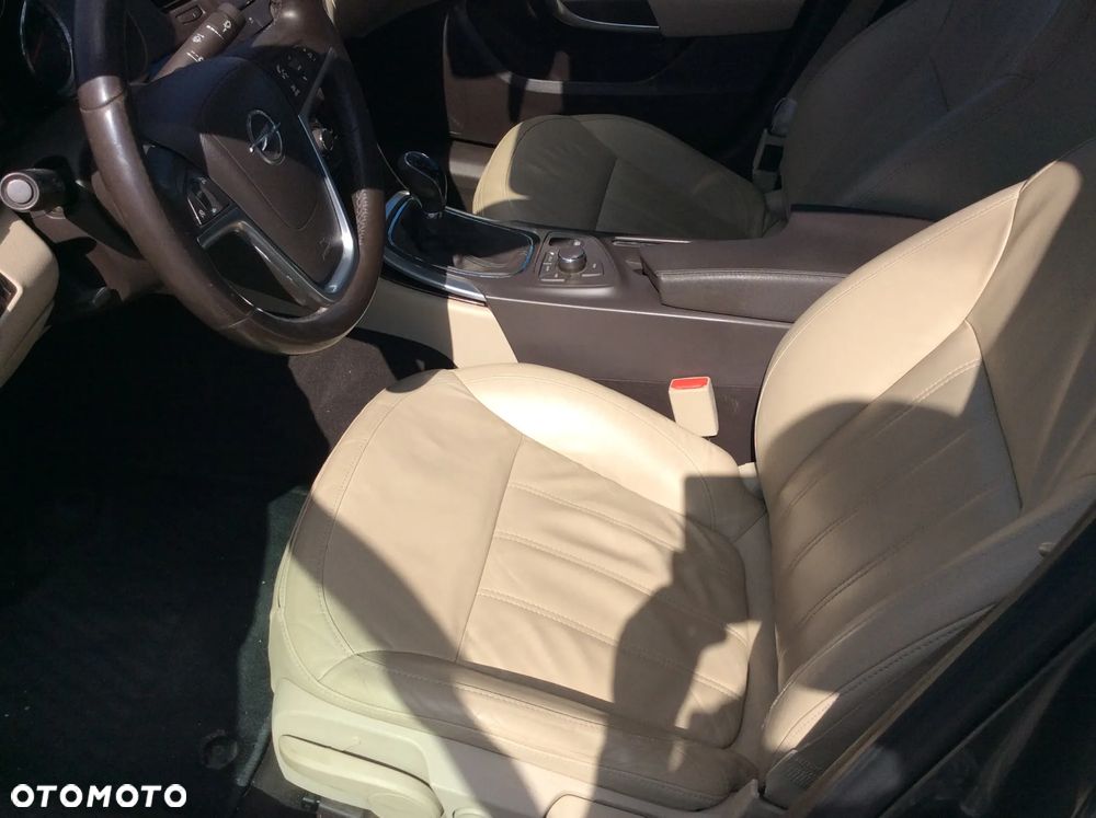 Opel Insignia 1.8 Cosmo - 9