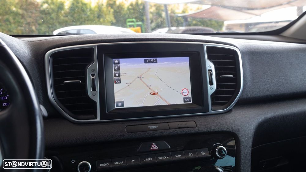 Kia Sportage 1.7 CRDI ISG Nav Line - 8