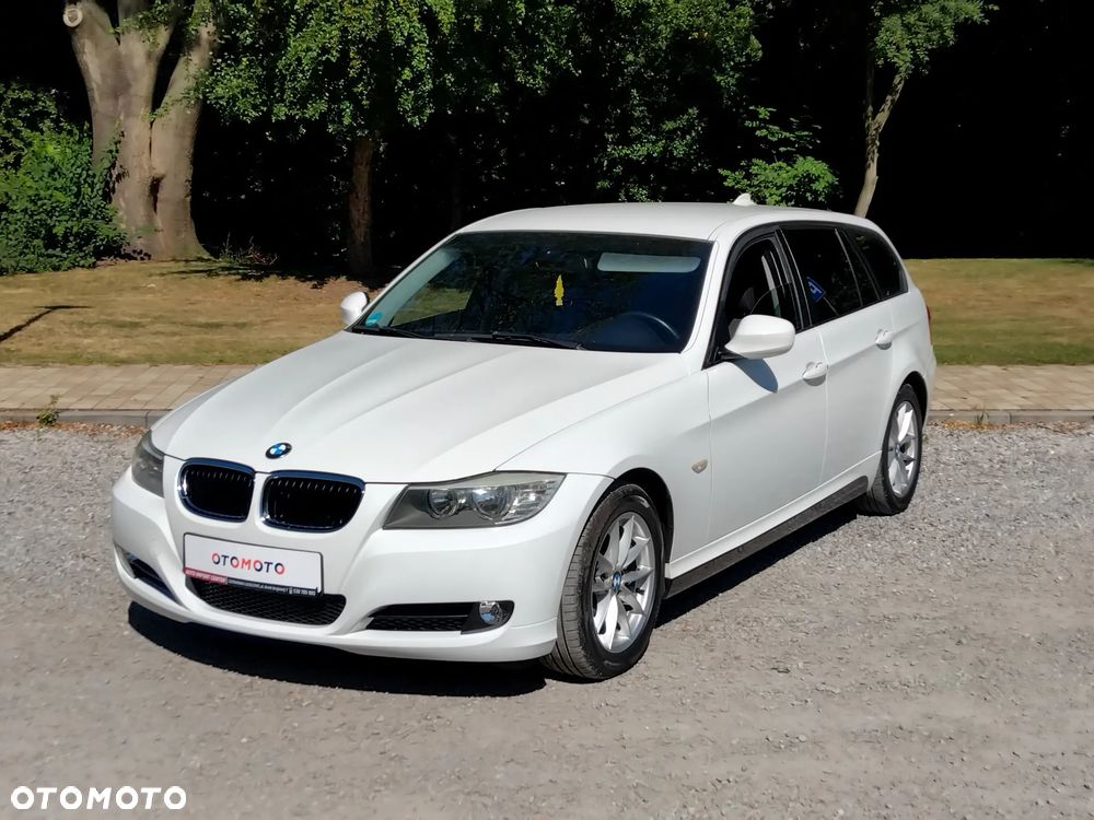 BMW Seria 3 320d - 32