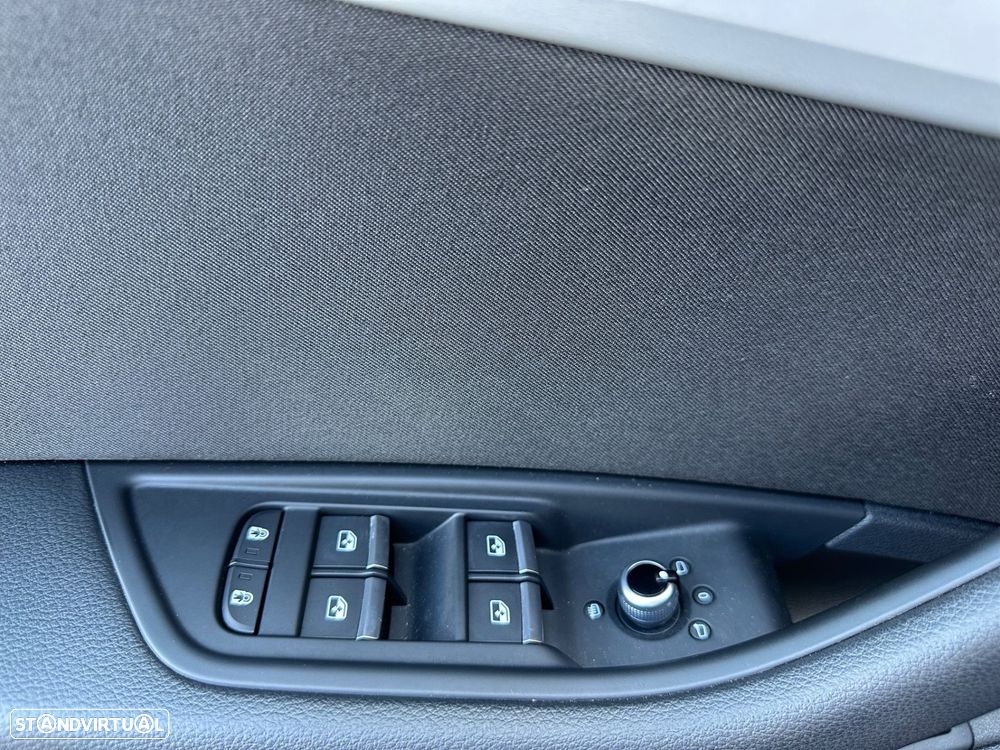 Audi A4 Avant 30 TDI S tronic - 19