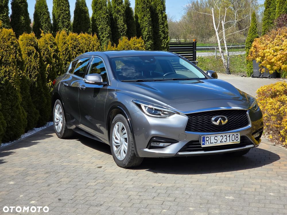 Infiniti Q30 1.5d Business 7DCT - 2