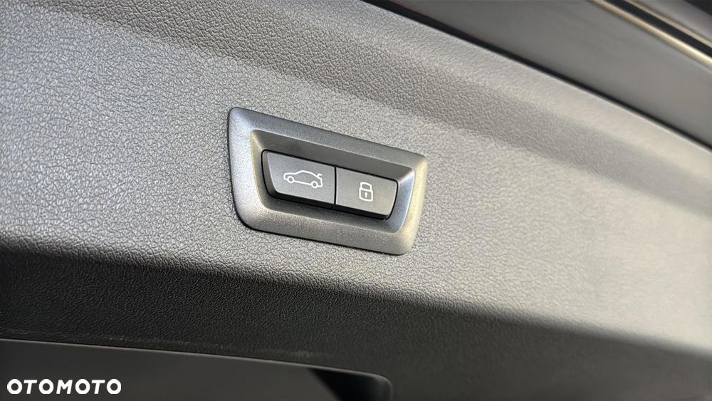 BMW Seria 1 118d Sport Line - 19