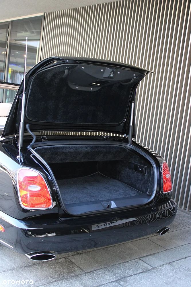Bentley Azure Standard - 37