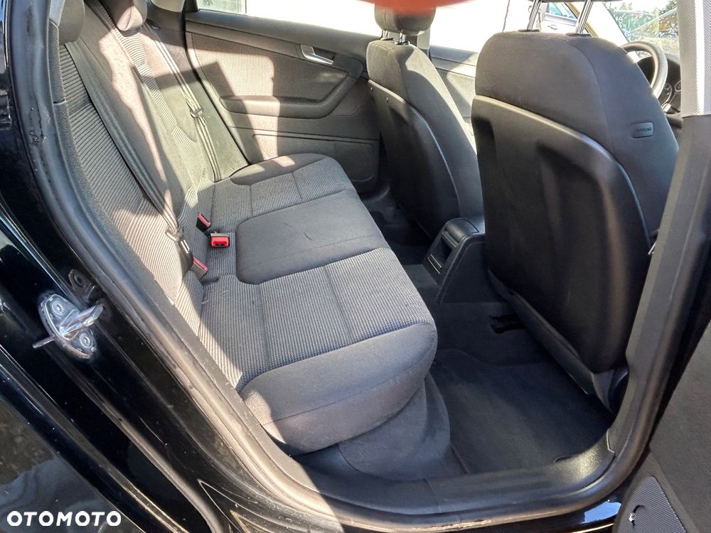 Audi A3 Sportback 1.6 Ambiente - 12