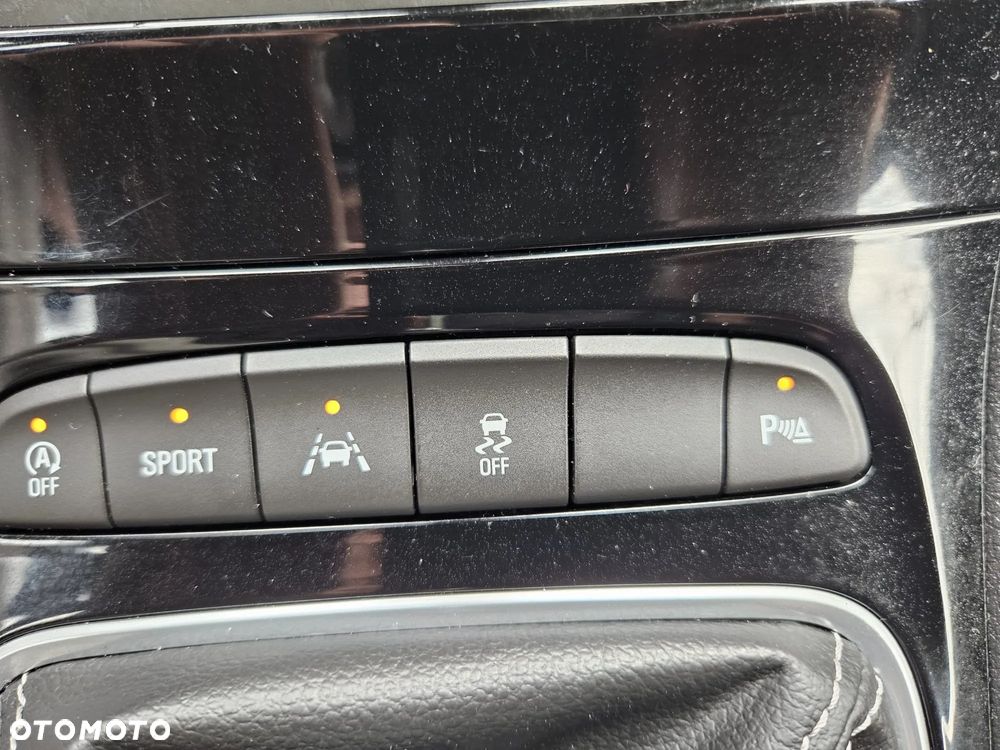 Opel Astra 1.4 Turbo Dynamic - 30