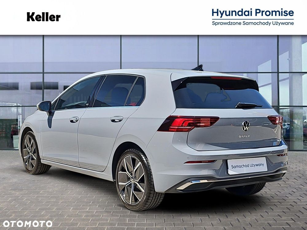 Volkswagen Golf - 5