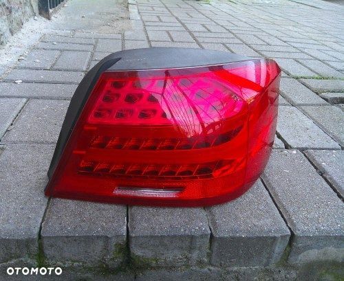 BMW 3 E92 E93 LIFT LCI PRAWA TYLNA LAMPA ORYGINAŁ 6321-7252092-05 - 1