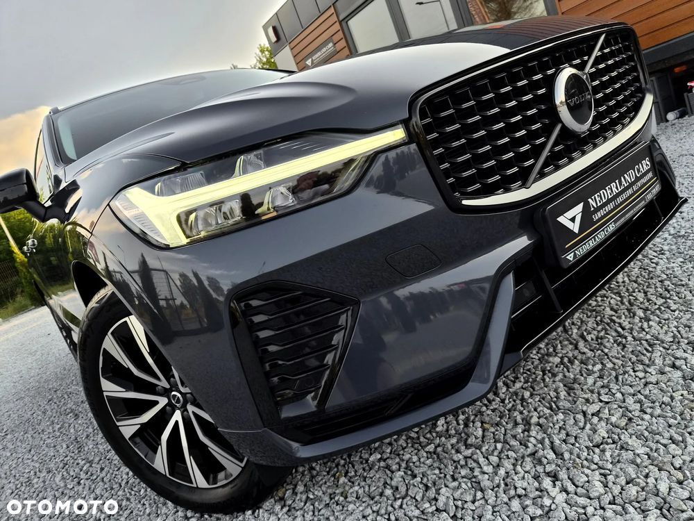 Volvo XC 60 B4 D Plus Dark - 35