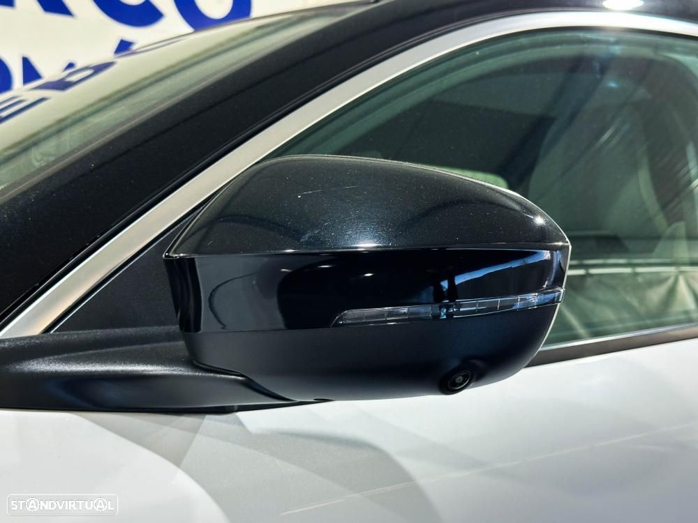 Renault Scénic 220 Long Range Techno — fotografia 15