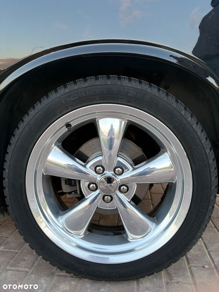 Dodge Challenger - 8