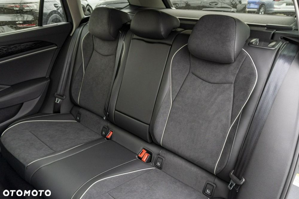 Volkswagen Passat - 23