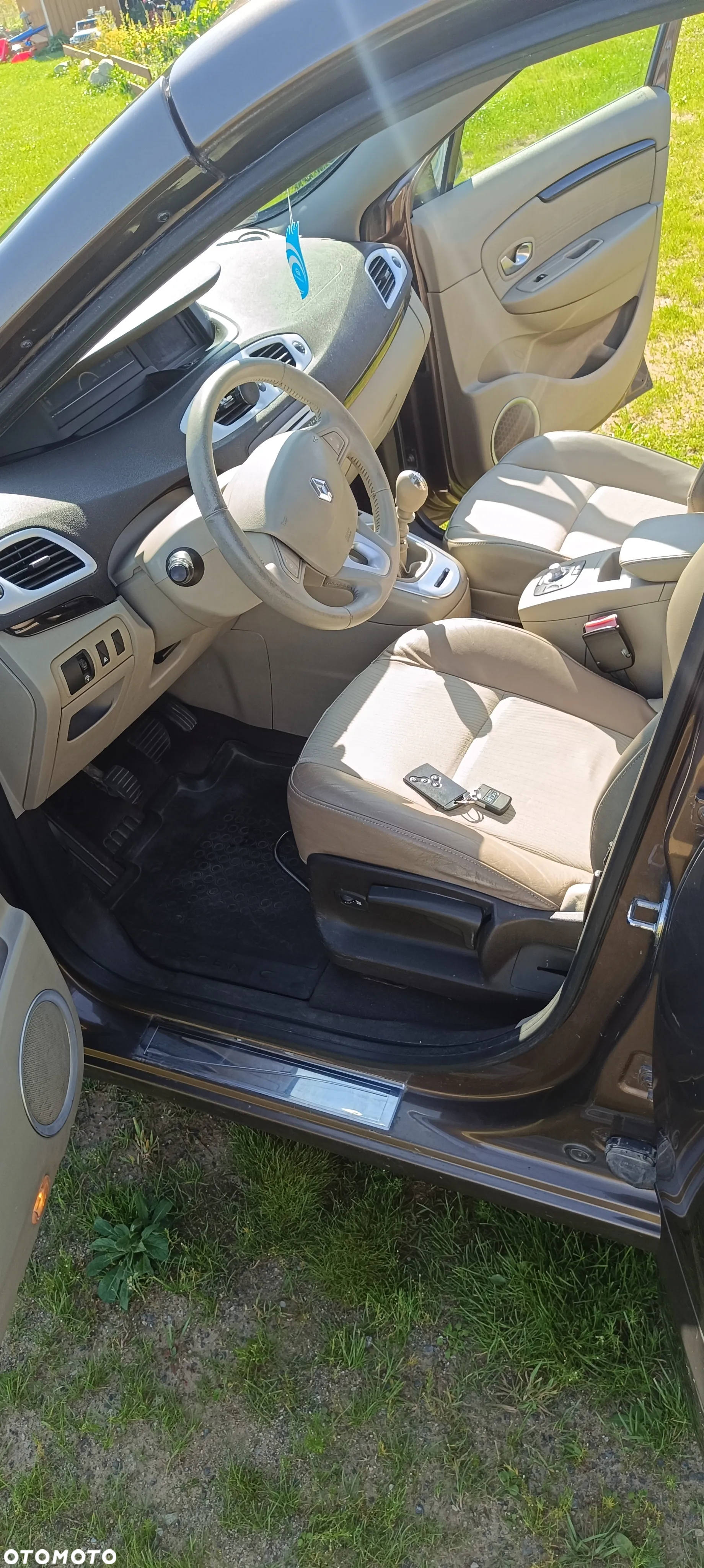 Renault Scenic - 8