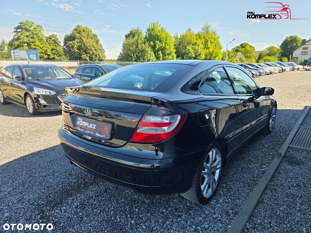 Mercedes-Benz C-Class 2006 photo 5