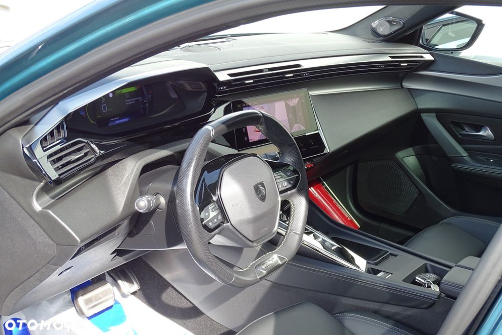 Peugeot 308 180 e-EAT8 GT - 21