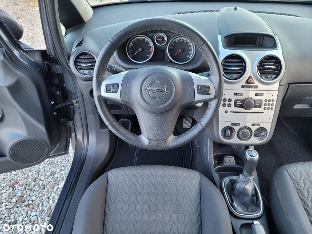 Opel Corsa 1.4 16V Active - 18