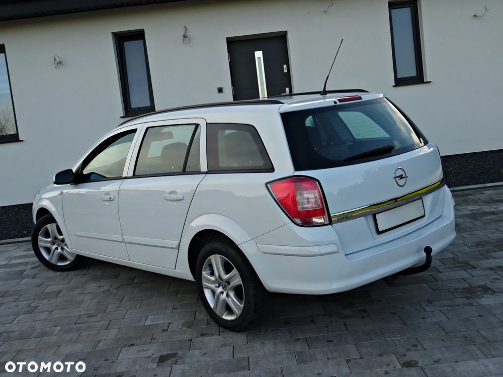 Opel Astra - 4