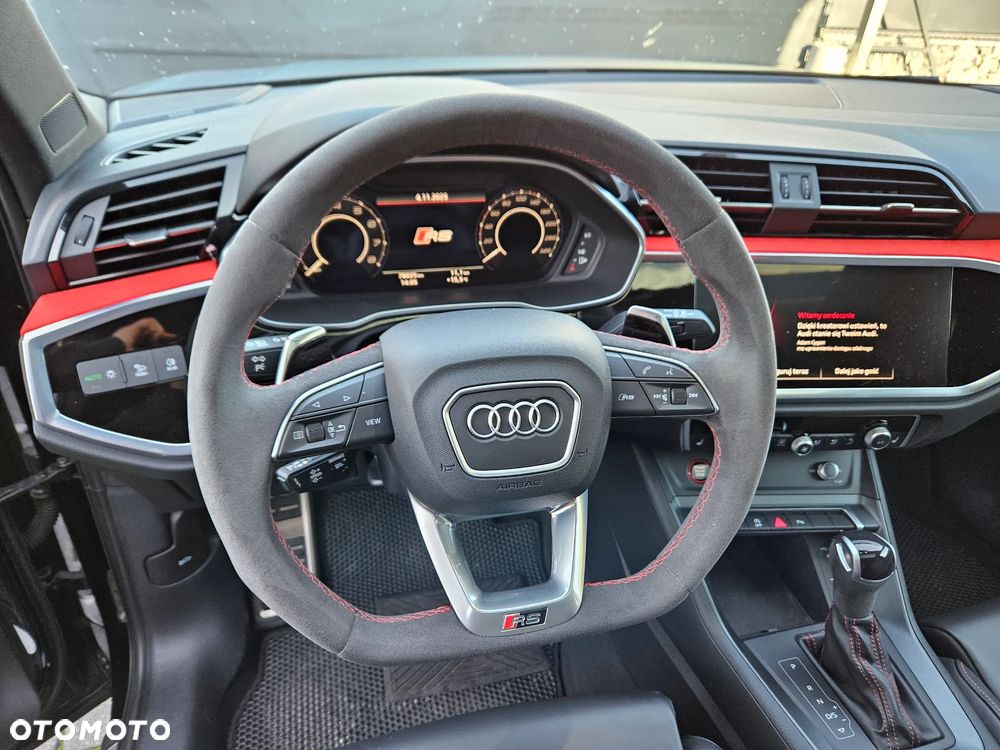 Audi RS Q3 Sportback - 9